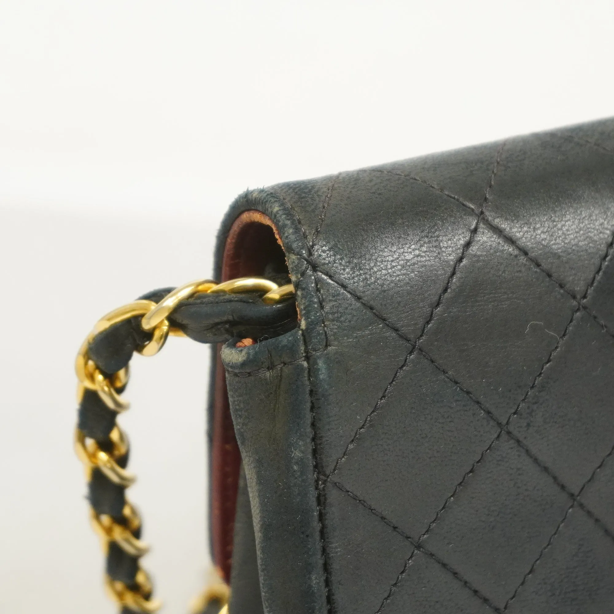 ChanelAuth  Matelasse Chain Shoulder Lambskin Women's Leather Shoulder Bag Black