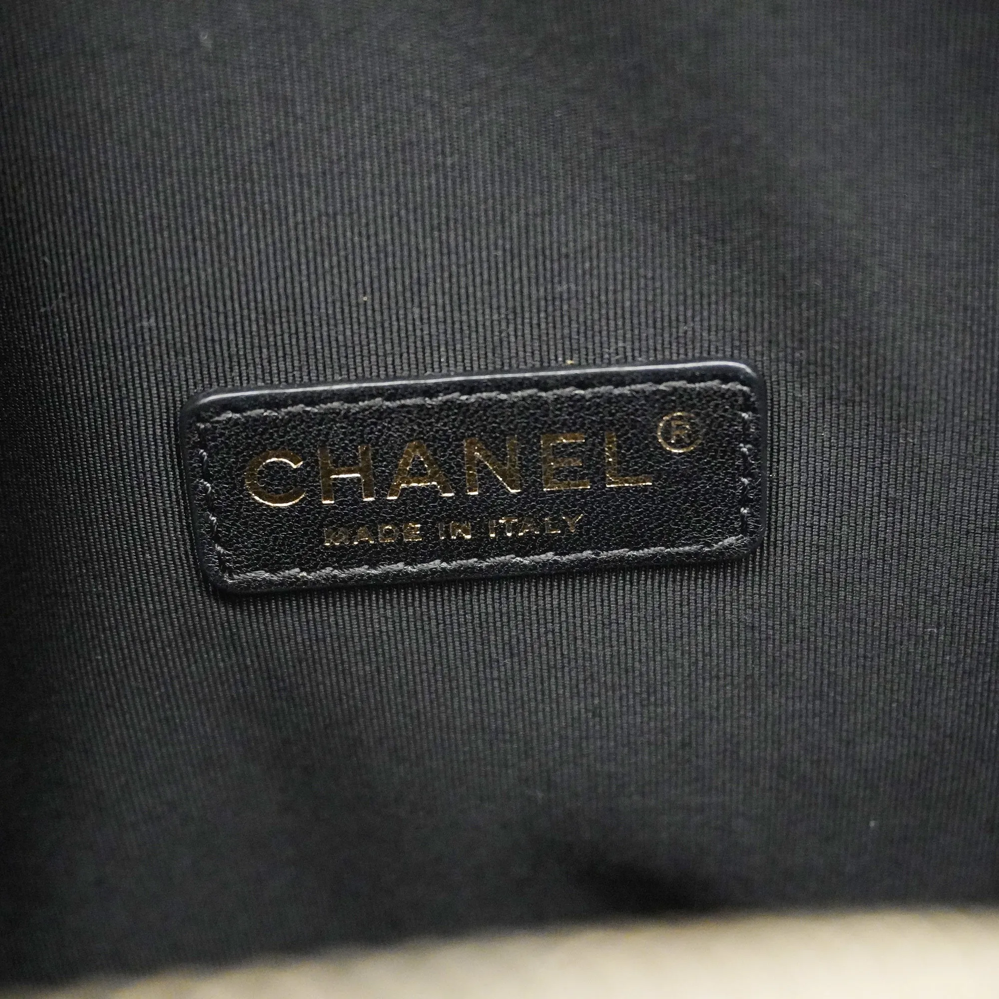 ChanelAuth  Matelasse Chain Shoulder Women's Leather Shoulder Bag